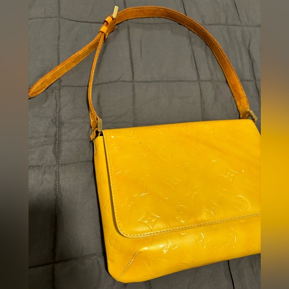 Louis Vuitton Vernis Thompson Monogram Yellow Patent Leather Street Bag 1999 - Picture 2 of 16